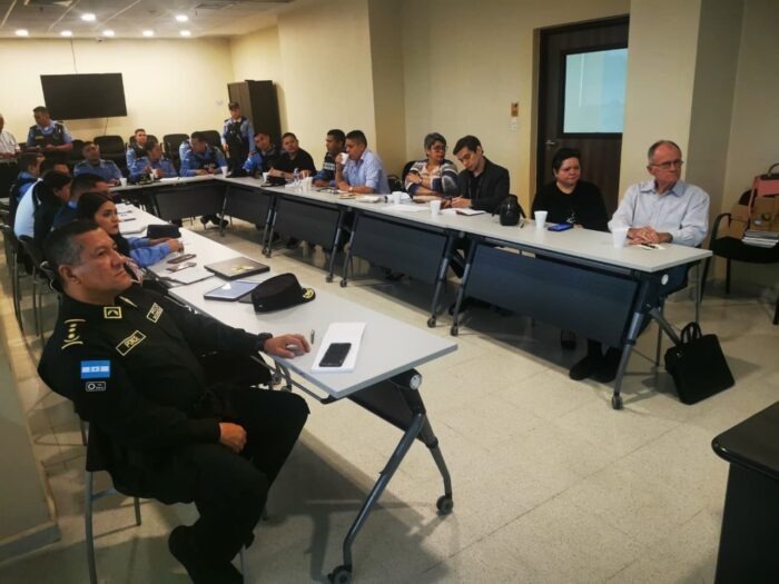 Policía Nacional y Embajada de EE. UU. fortalecen acciones contra estafas mediante visas falsas en SPS